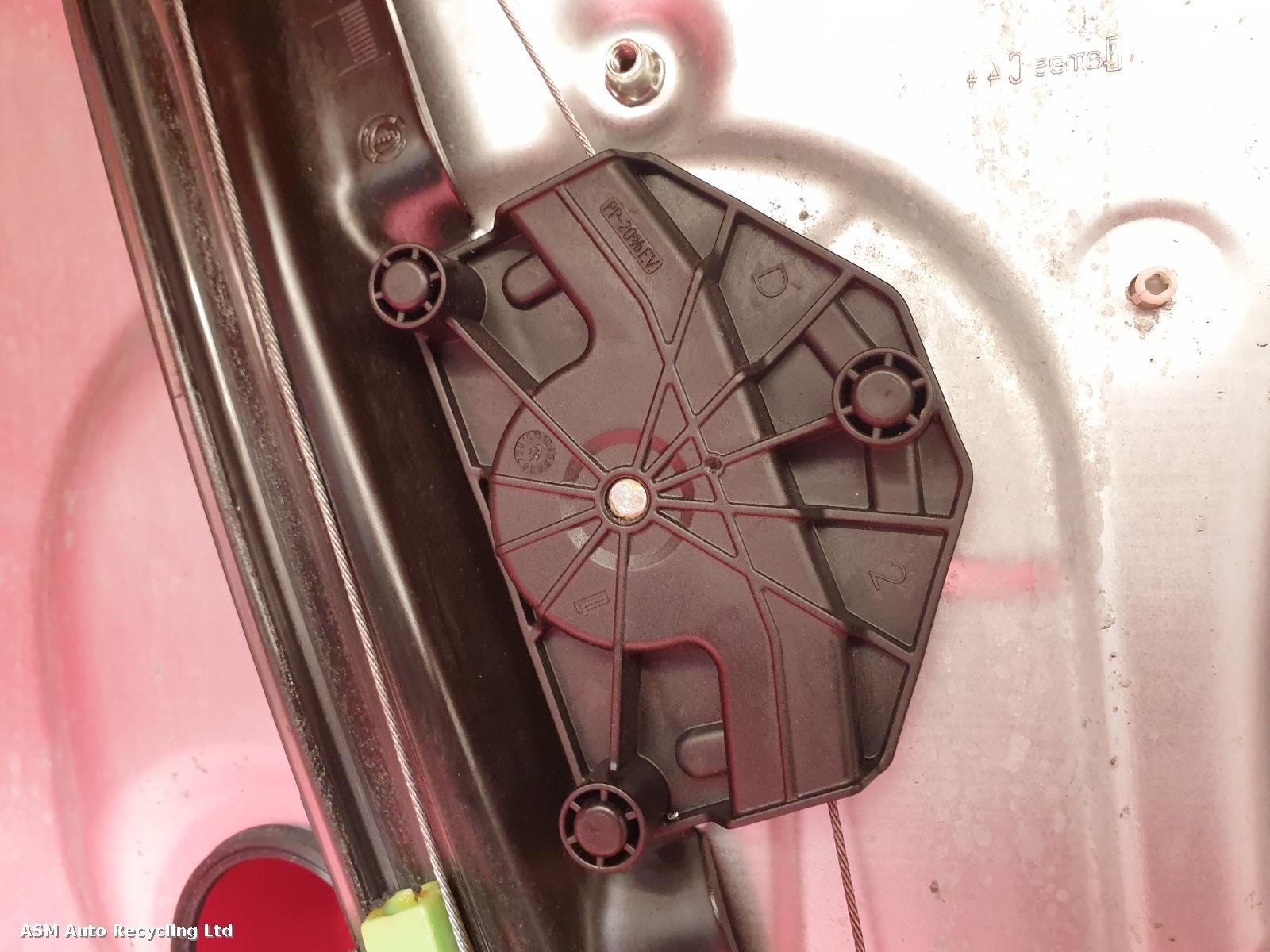 View Auto part RF Window Regulator Alfa Romeo Giulietta 2012
