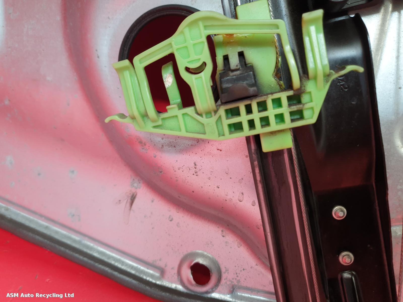 View Auto part RF Window Regulator Alfa Romeo Giulietta 2012