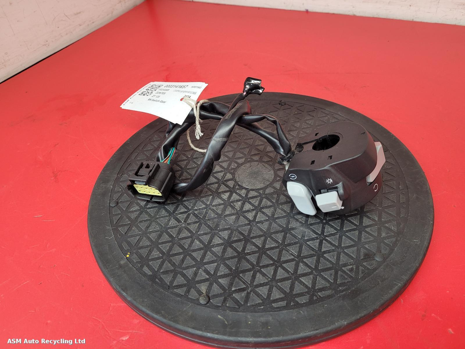 View Auto part RH Switch Gear Zontes Zt 125 2024