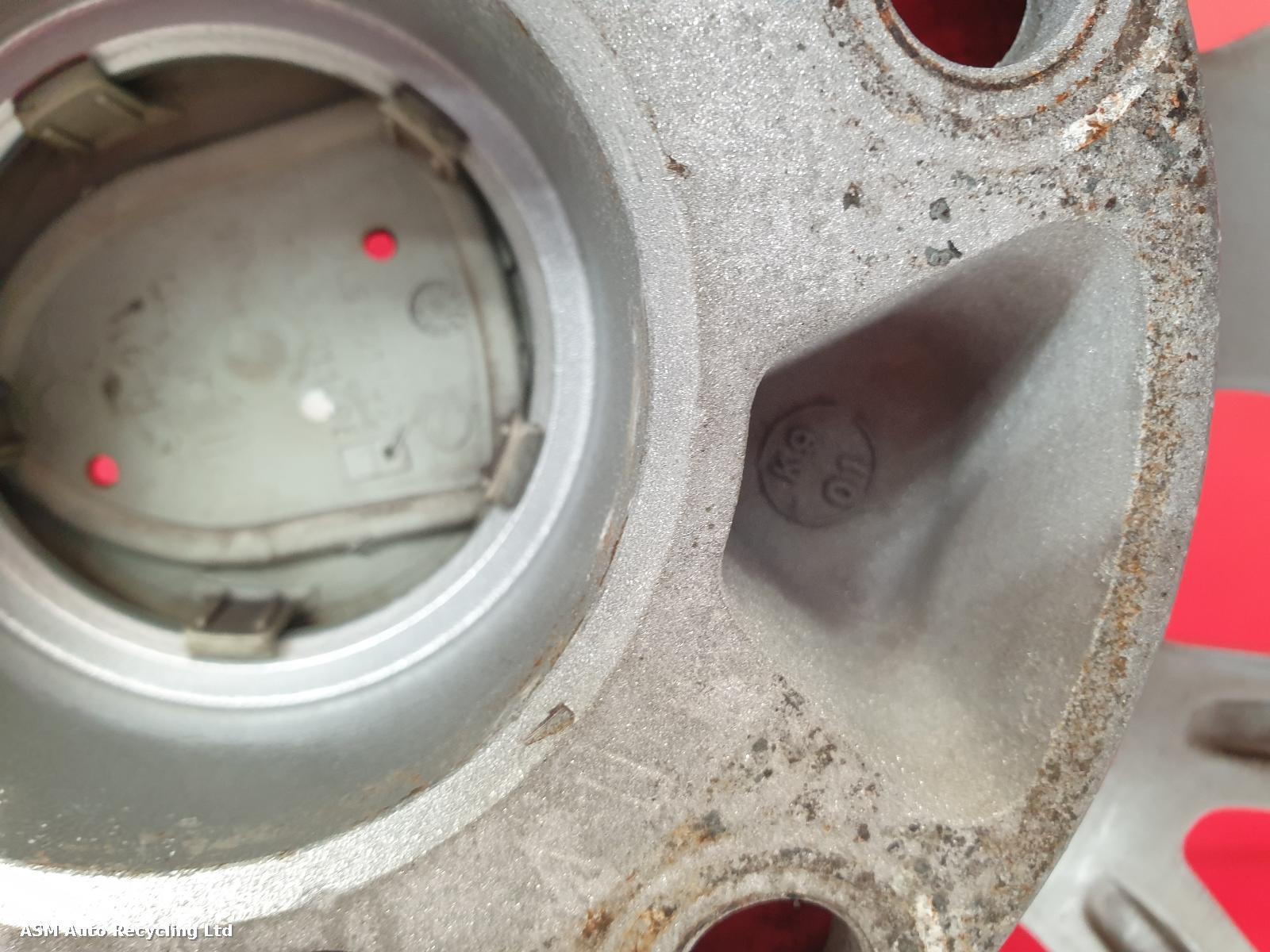 View Auto part Wheel Porsche Boxster 2001