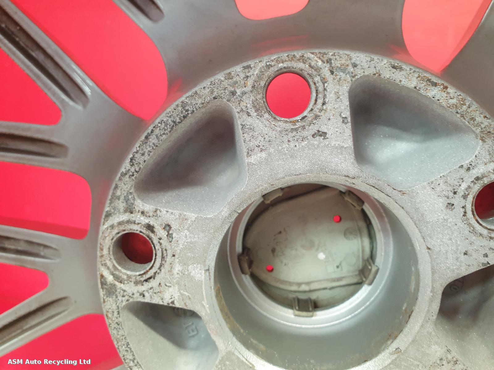 View Auto part Wheel Porsche Boxster 2001
