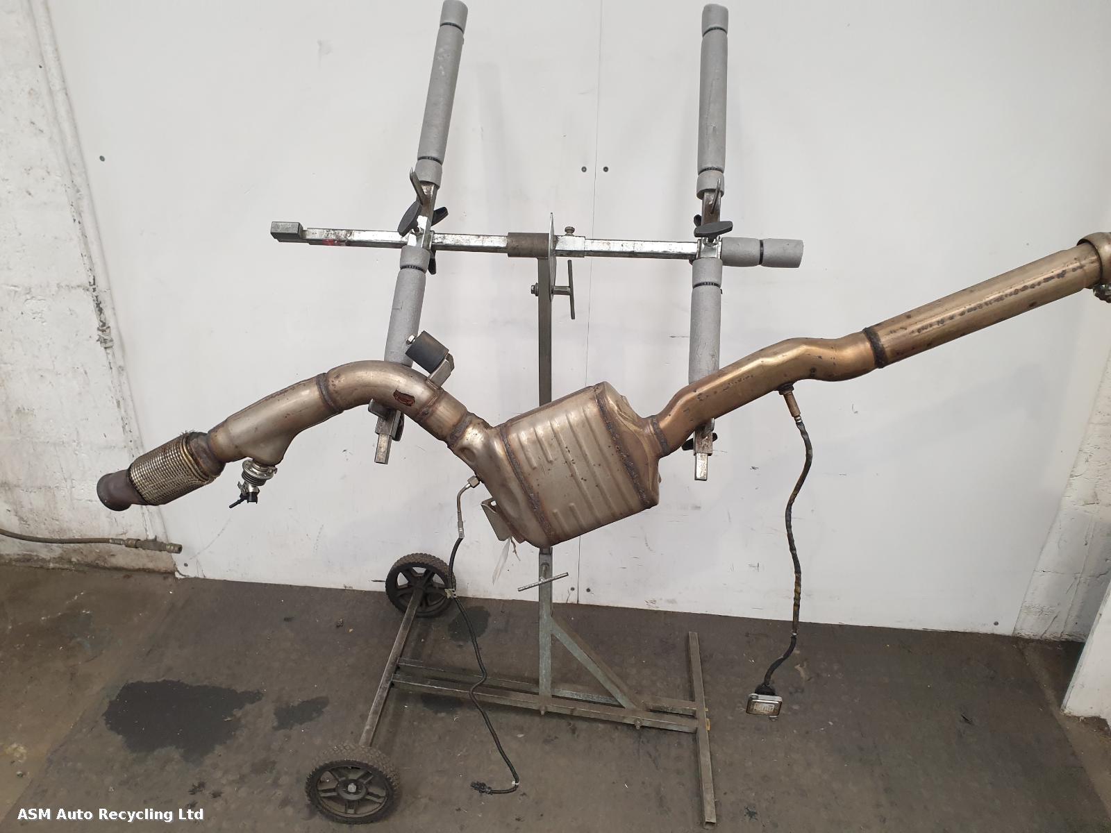 View Auto part DPF Mercedes E Class 2015