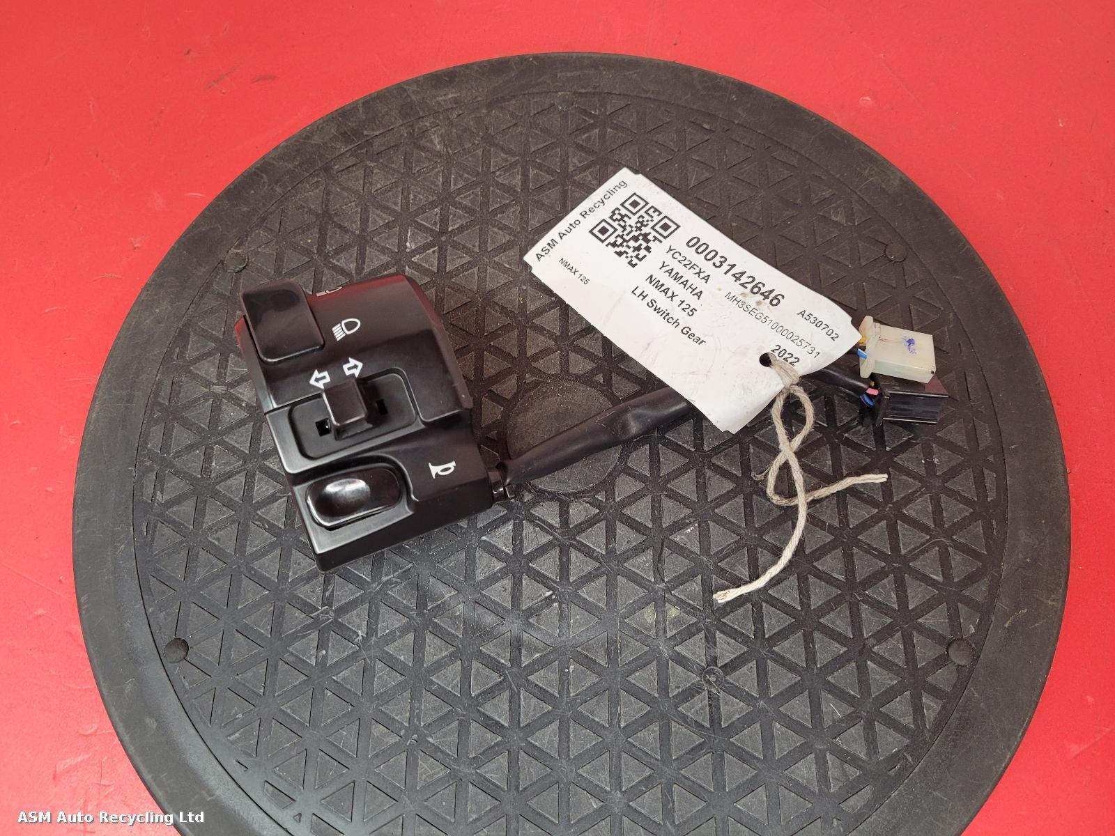 View Auto part LH Switch Gear Yamaha Nmax 125 2022