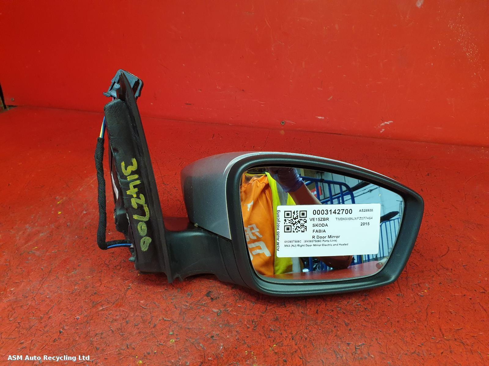 View Auto part R Door Mirror Skoda Fabia 2015