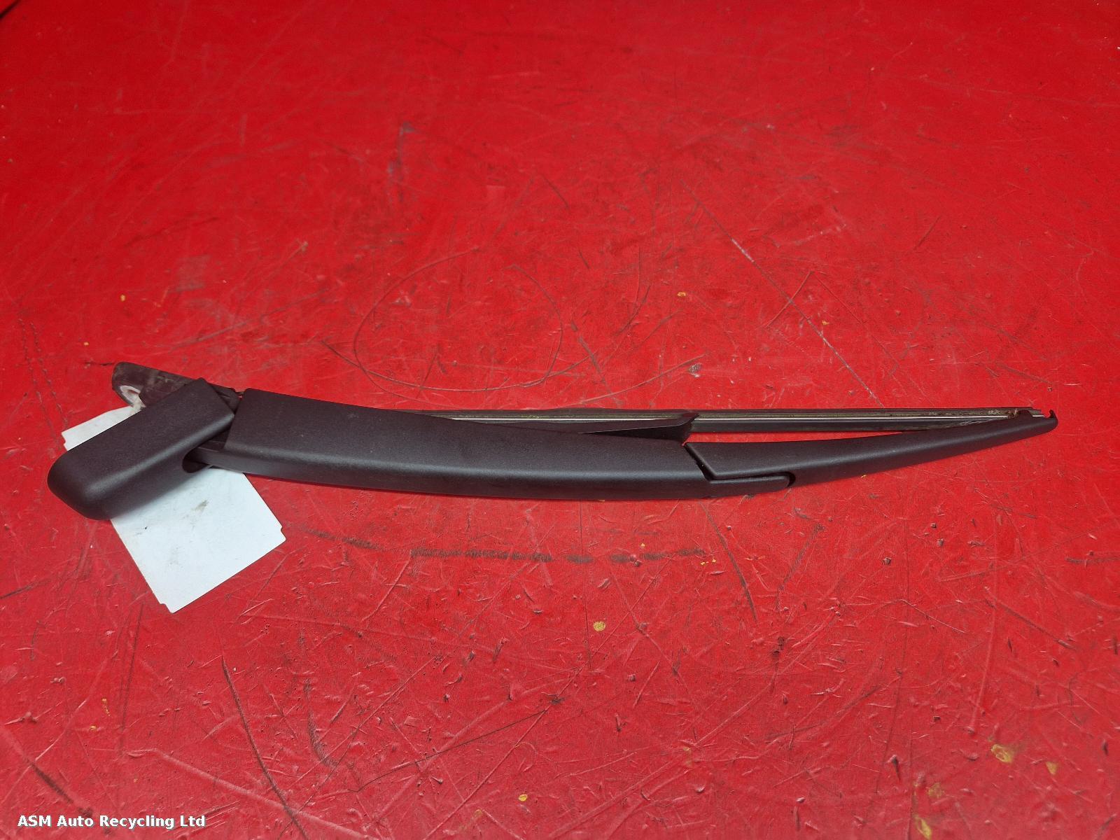 View Auto part Wiper Arm Nissan Juke 2019