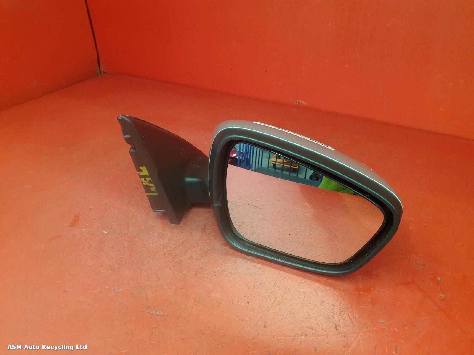 View Auto part R Door Mirror Ford Kuga 2020