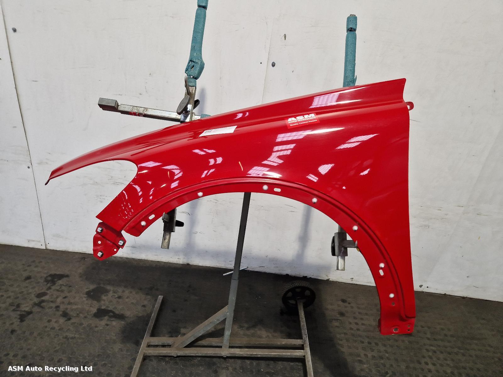 View Auto part L Wing Volvo C30 2012