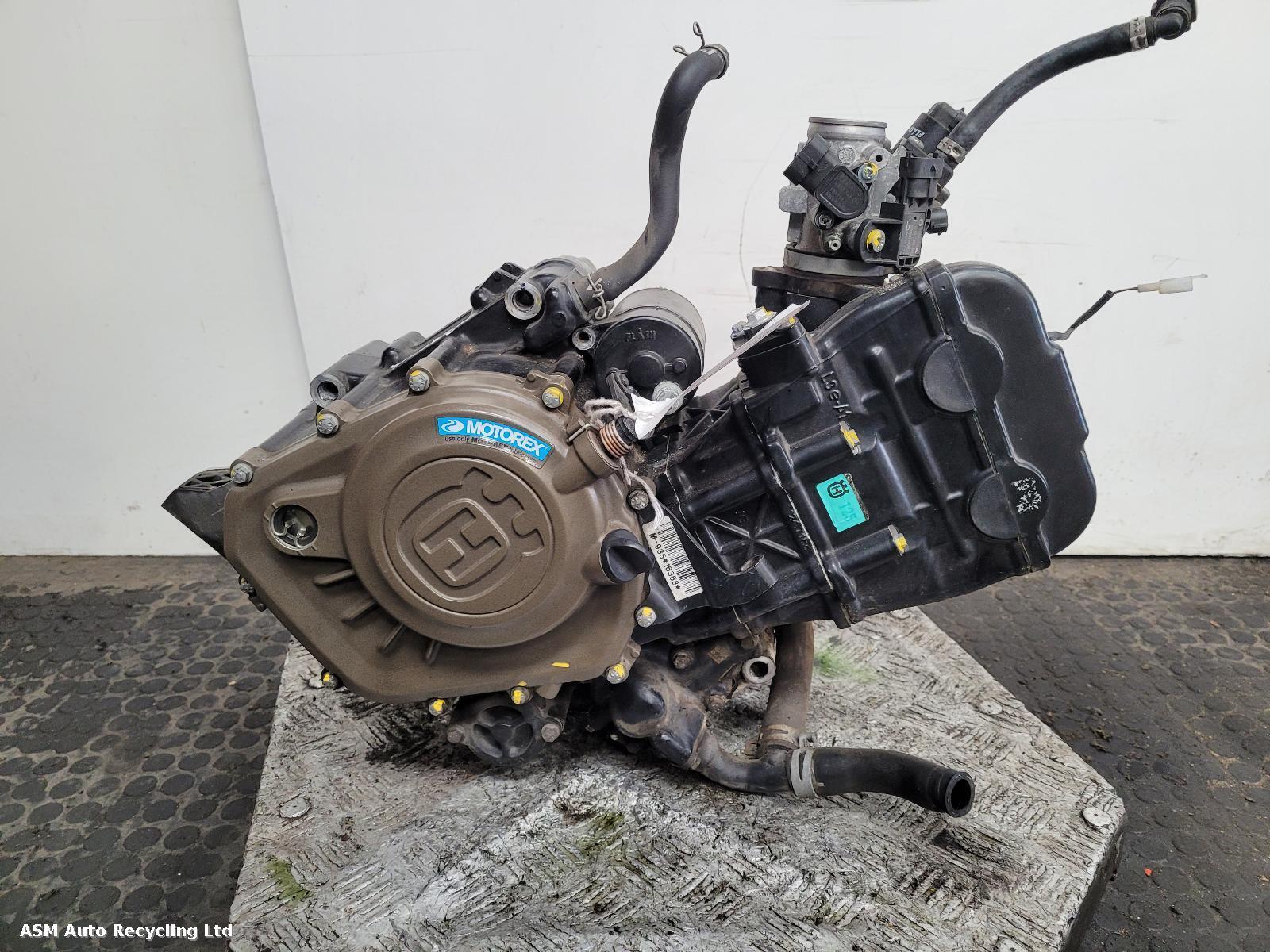 View Auto part Engine Husqvarna Svartpilen 125 2022