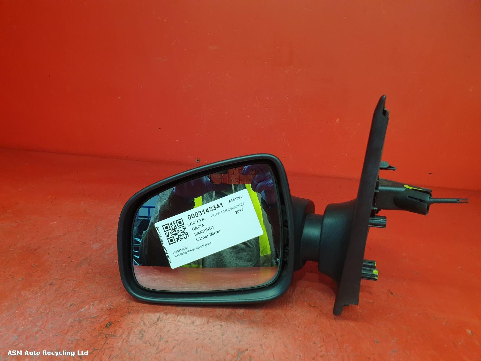 View Auto part L Door Mirror Dacia Sandero 2017