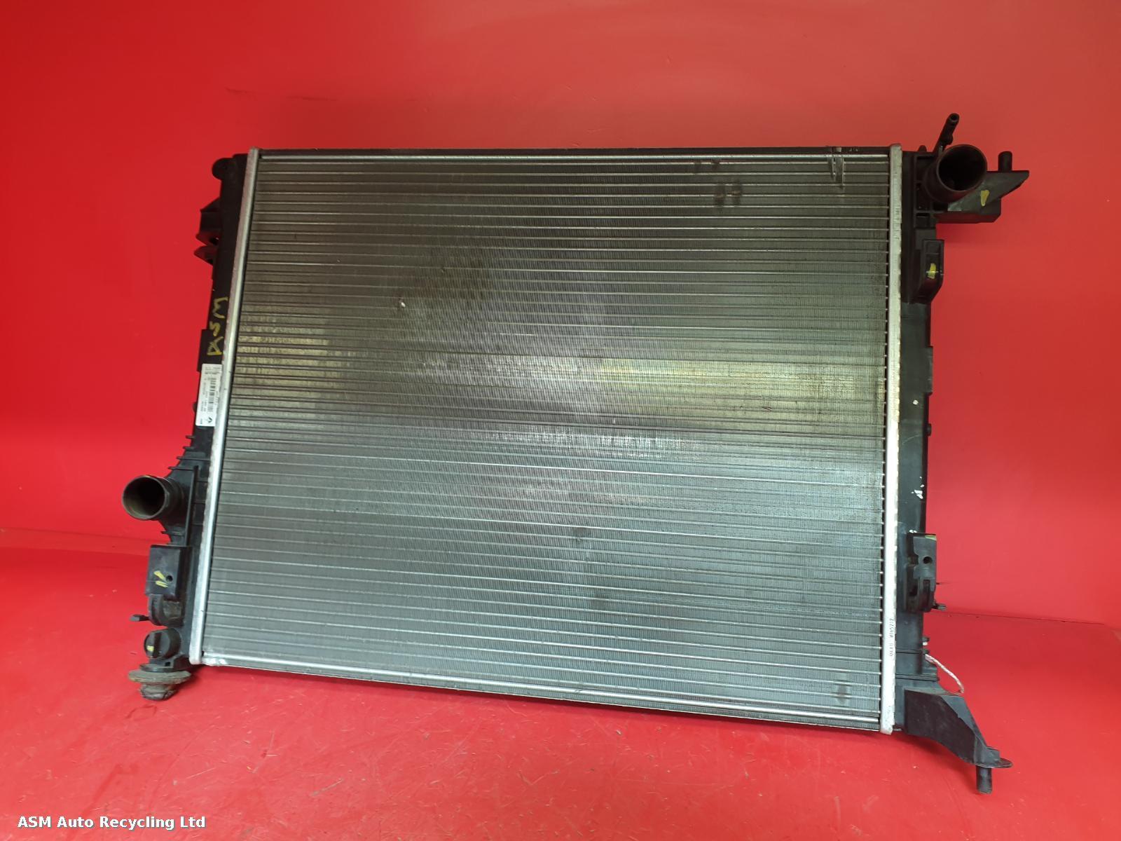 View Auto part Radiator Renault Megane 2016