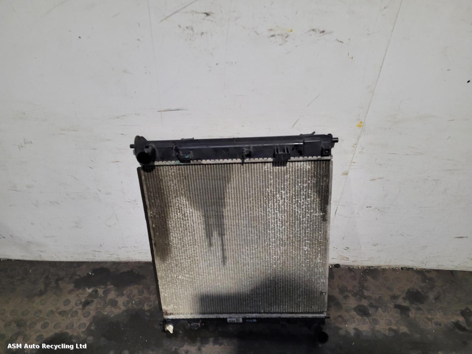View Auto part Radiator Kia Sportage 2021
