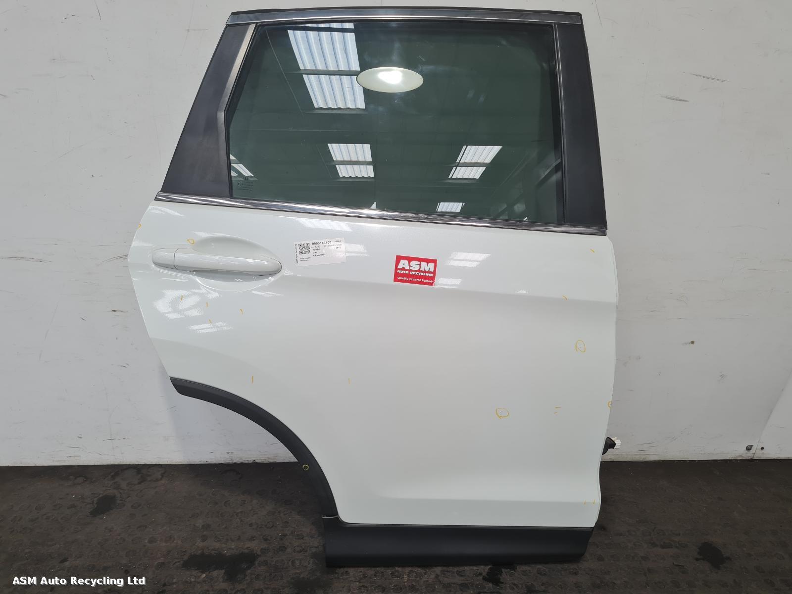 View Auto part R Rear Door Honda Crv 2016
