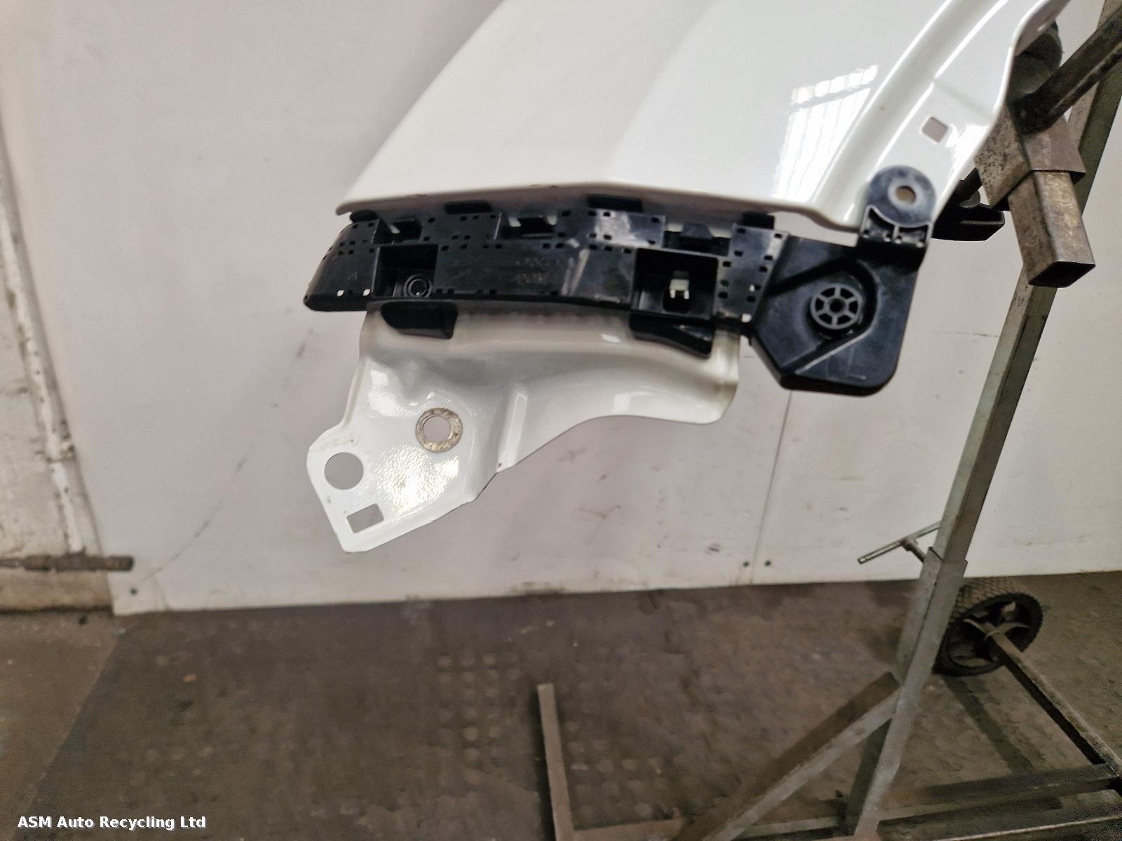 View Auto part L Wing Honda Crv 2016