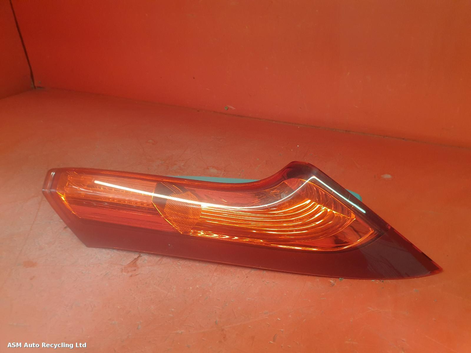 View Auto part R Taillight Honda Crv 2016