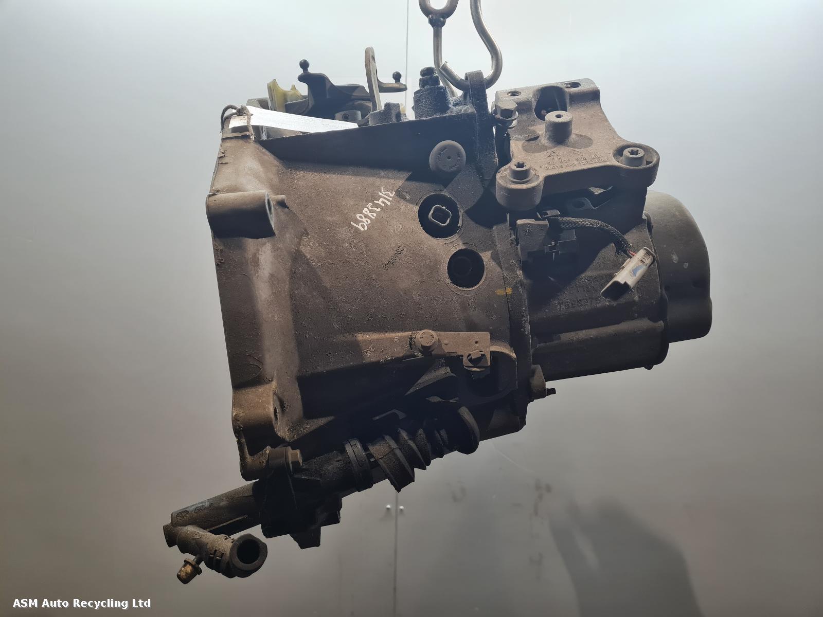 View Auto part Gearbox Citroen C4 Cactus 2015