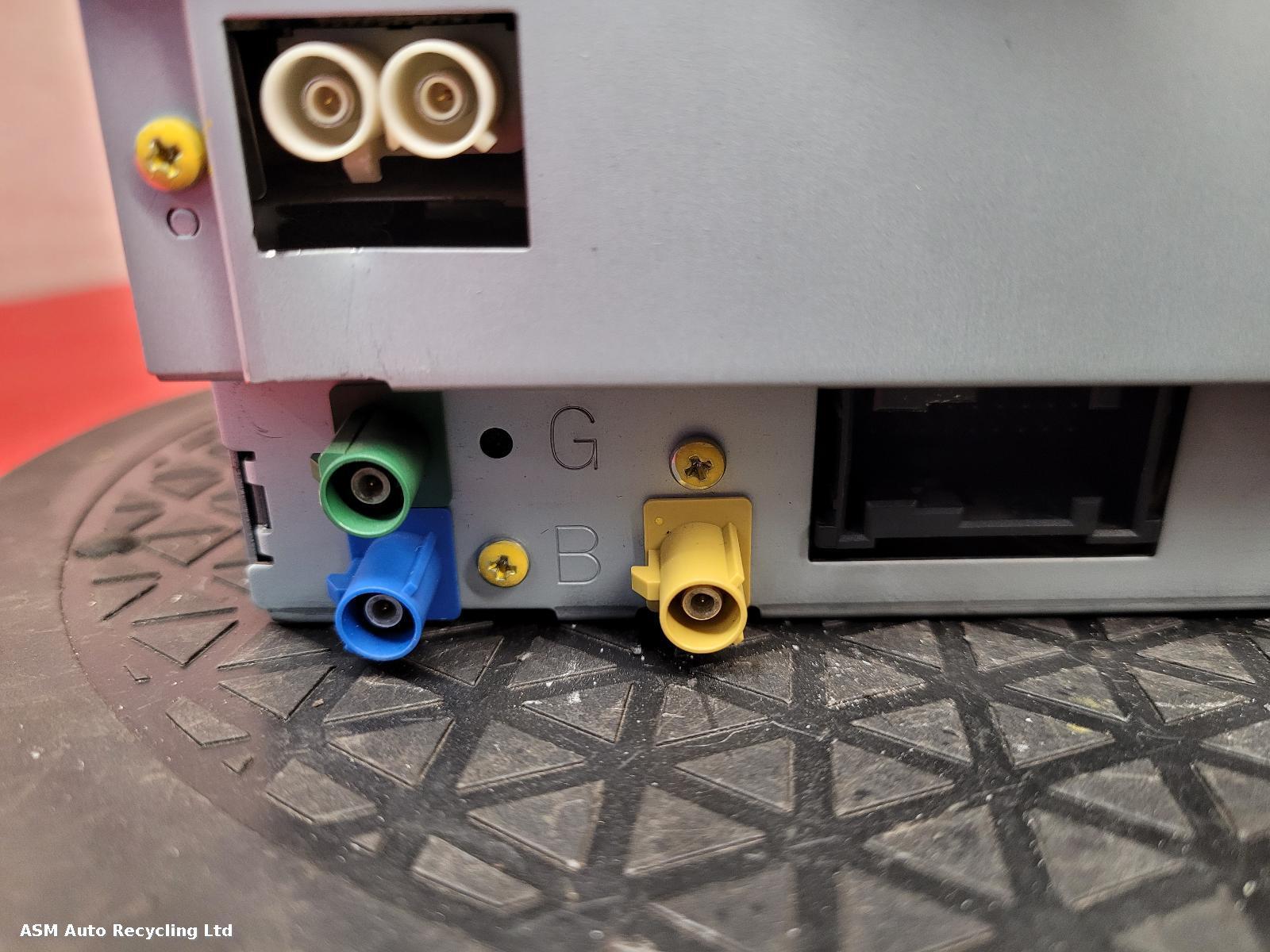 View Auto part A/V Equipment Mercedes M Class 2009