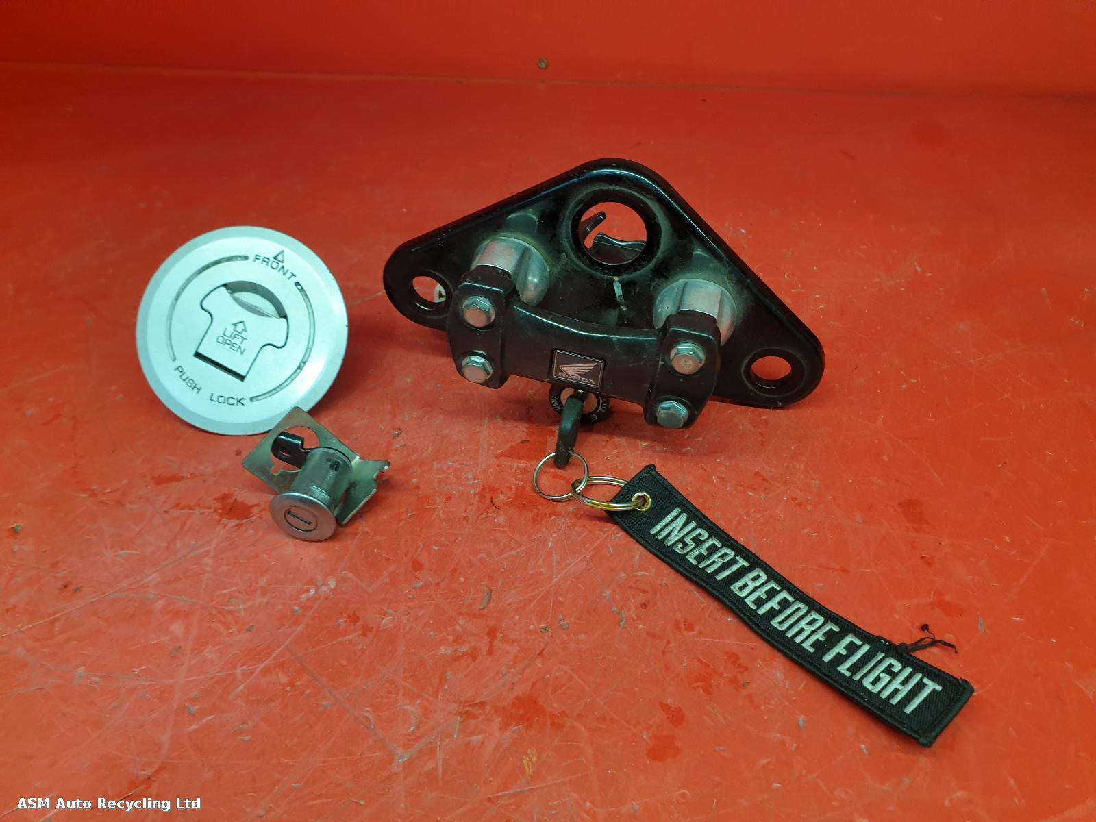 View Auto part Comp.Lock Set + Keys Honda Cbf125 2023