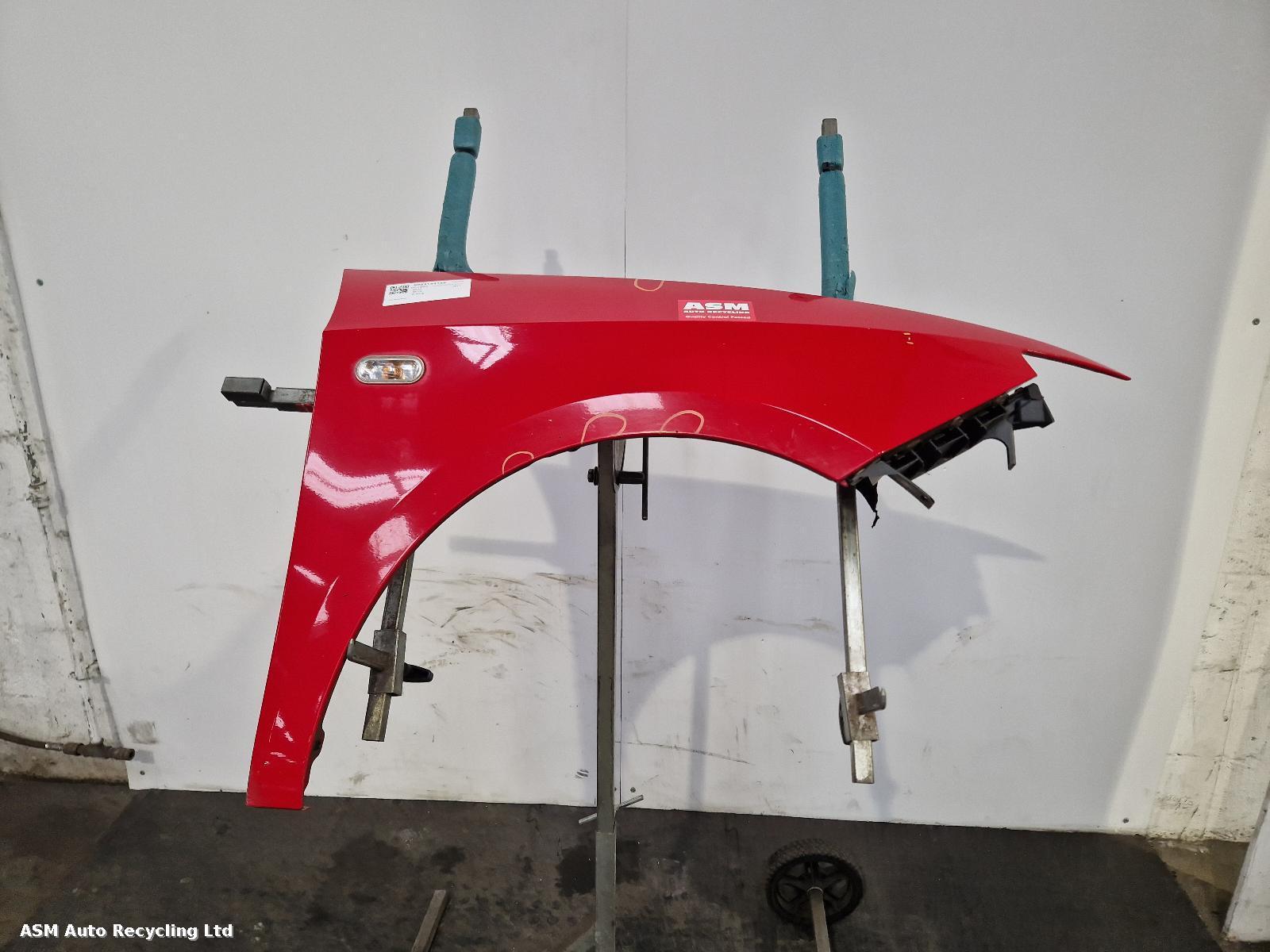 View Auto part R Wing Seat Ibiza 2011
