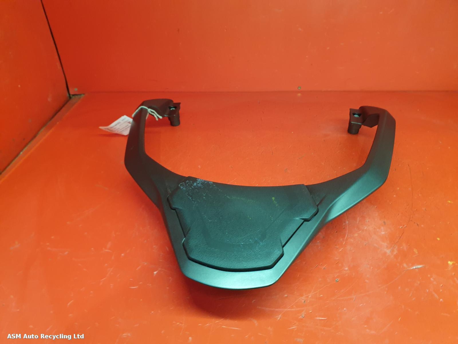 View Auto part Grab Handle Piaggio Mp3 530 Exclusive 2024