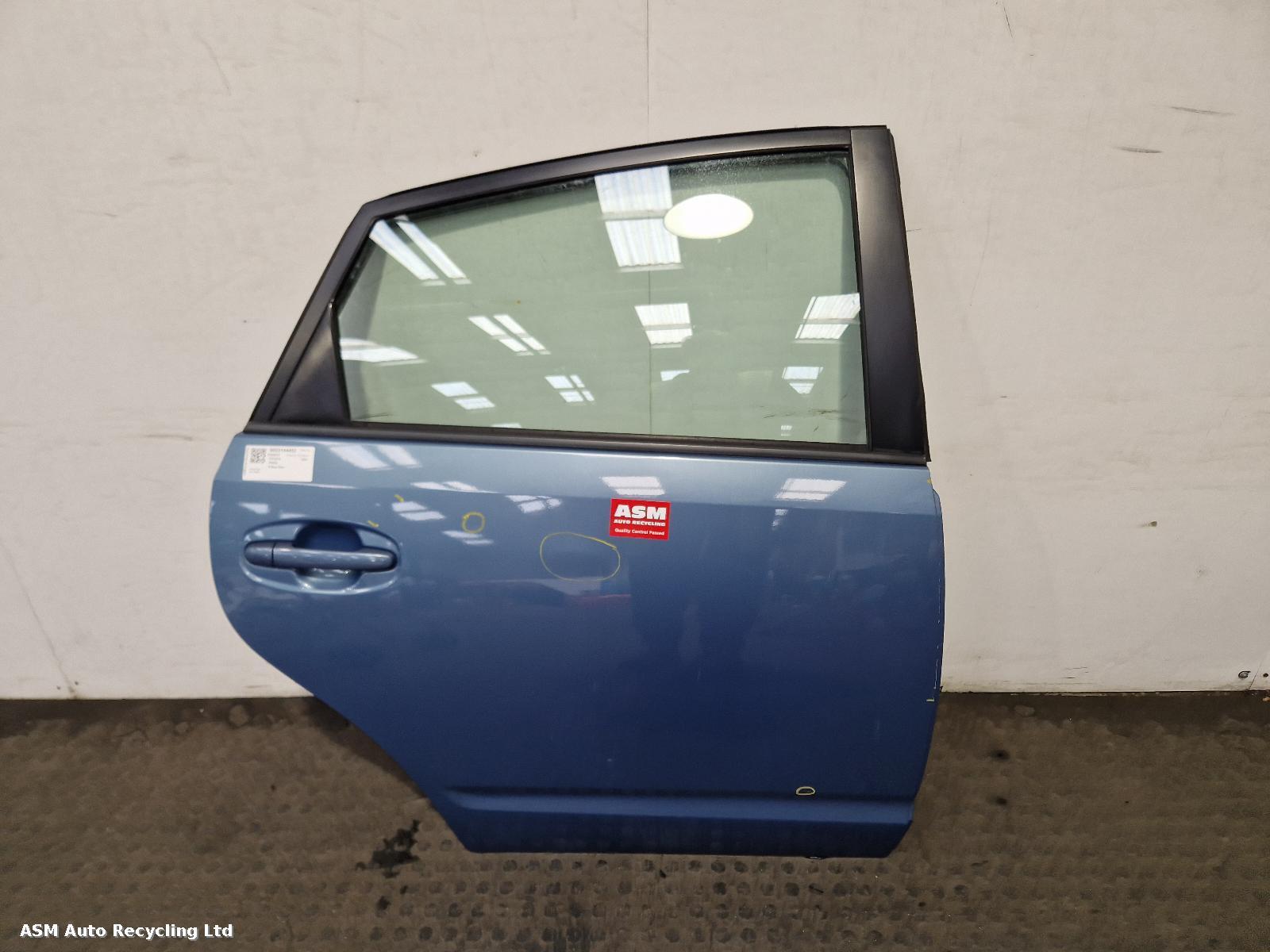 View Auto part R Rear Door Toyota Prius 2009