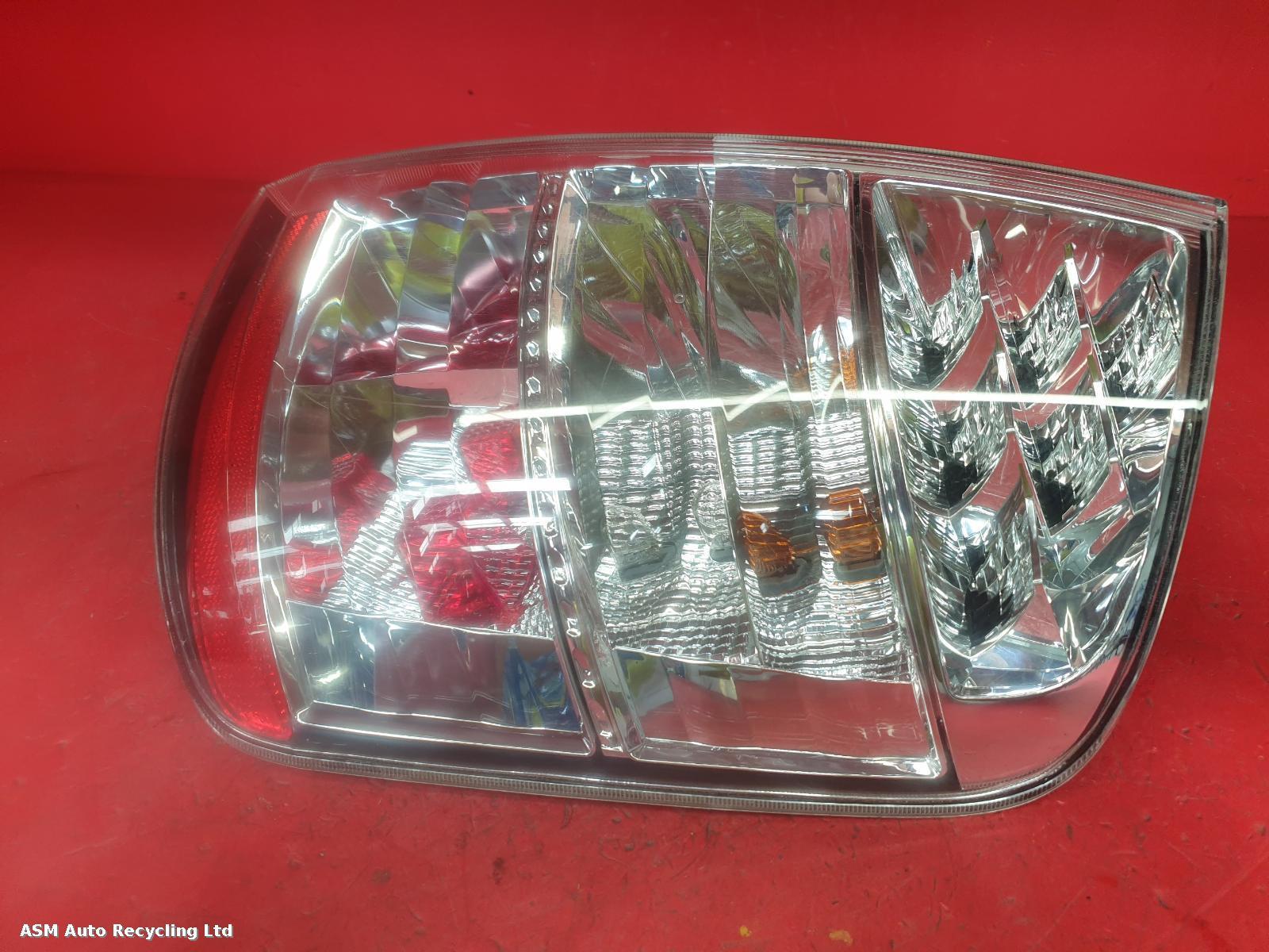 View Auto part R Taillight Toyota Prius 2009
