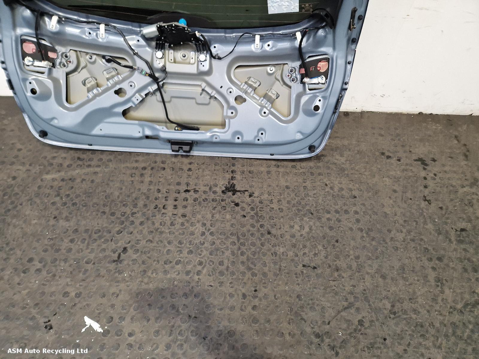View Auto part Bootlid/Tailgate Hyundai Santa Fe 2016