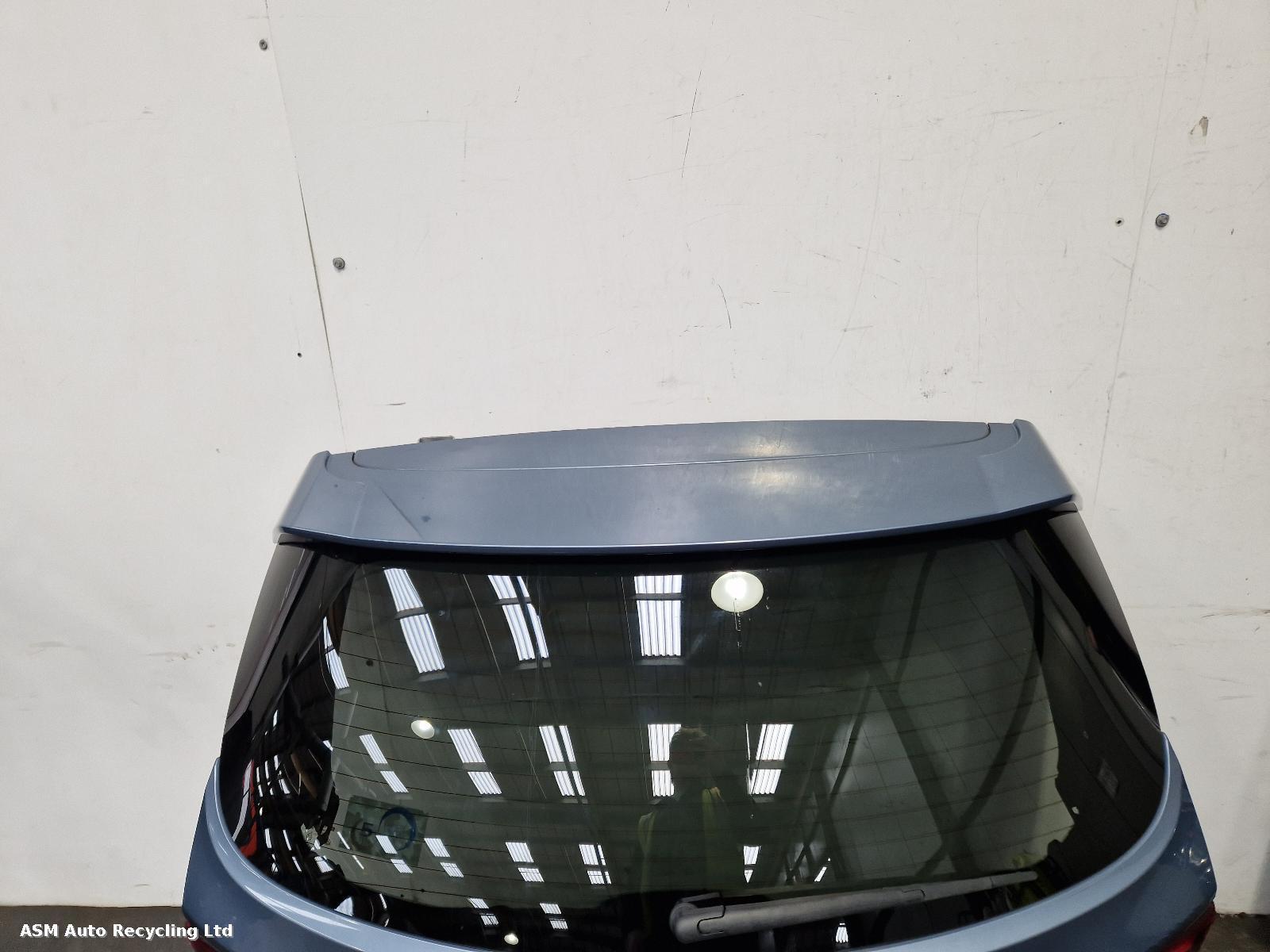 View Auto part Bootlid/Tailgate Hyundai Santa Fe 2016