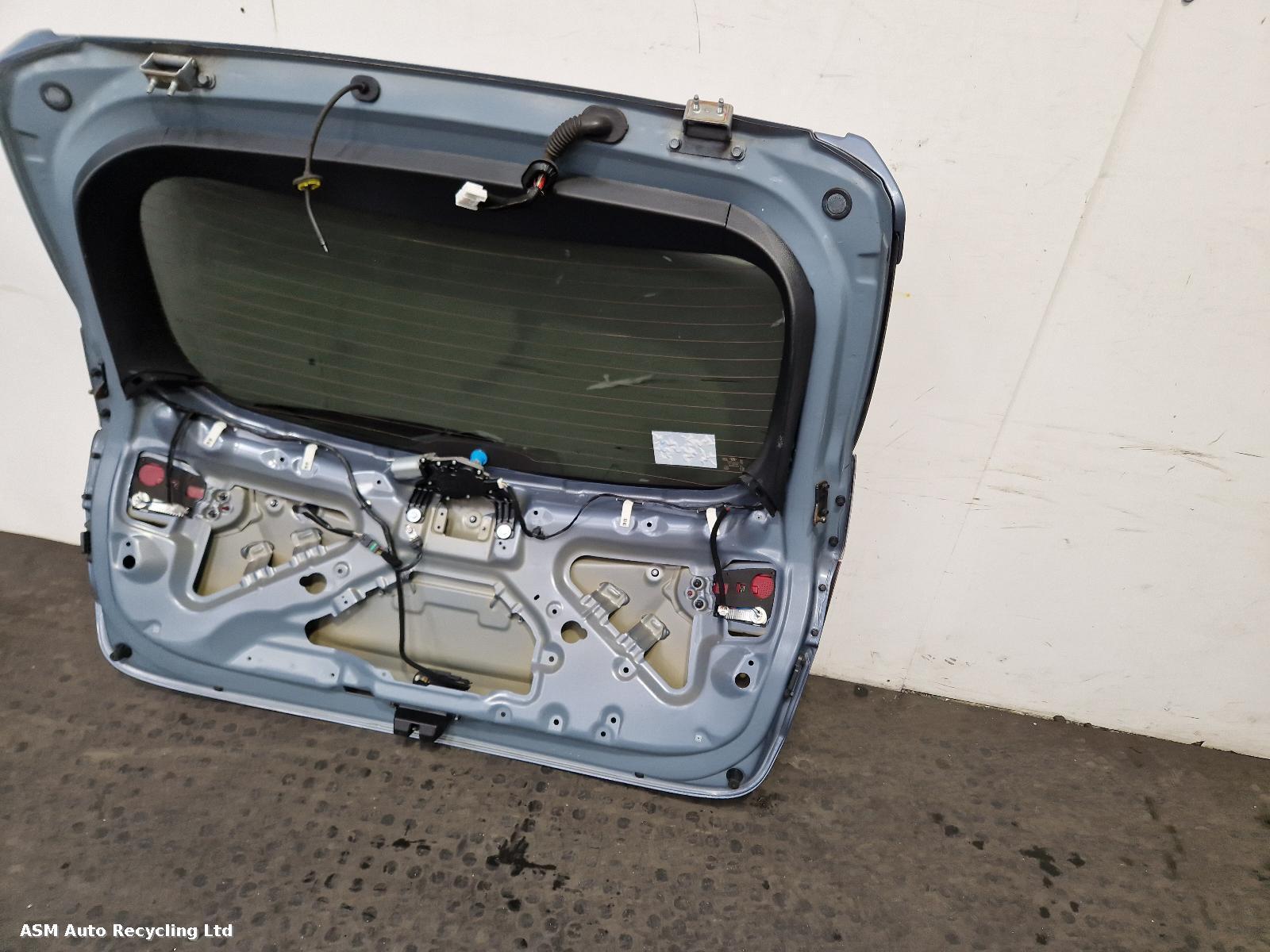 View Auto part Bootlid/Tailgate Hyundai Santa Fe 2016