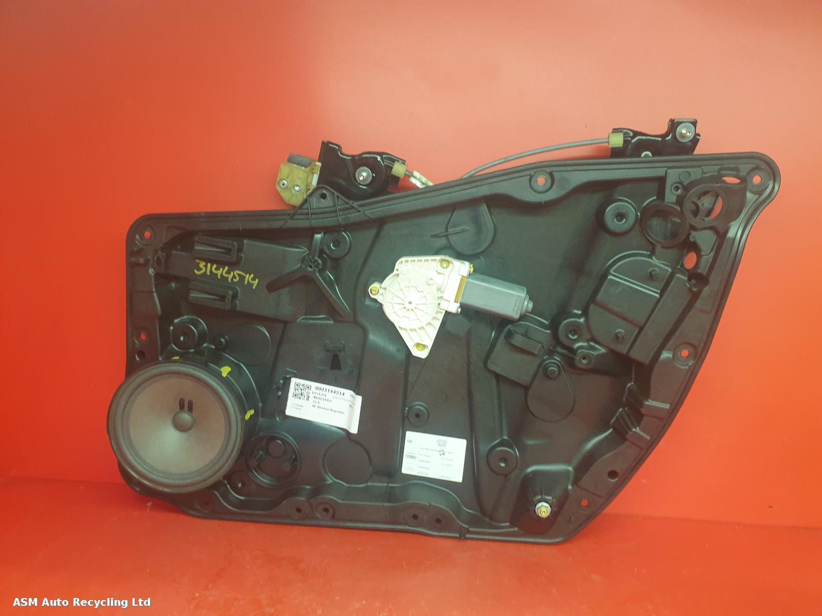View Auto part RF Window Regulator Mercedes Cla 2015