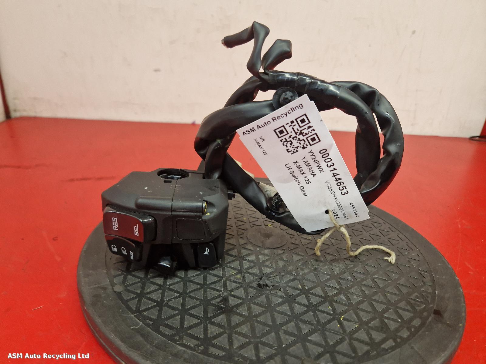 View Auto part LH Switch Gear Yamaha X-max 125 2024