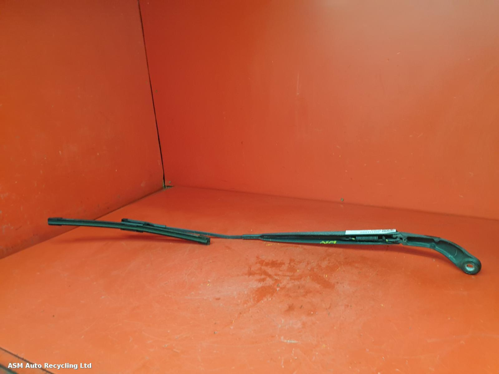 View Auto part Wiper Arm Nissan Qashqai 2011