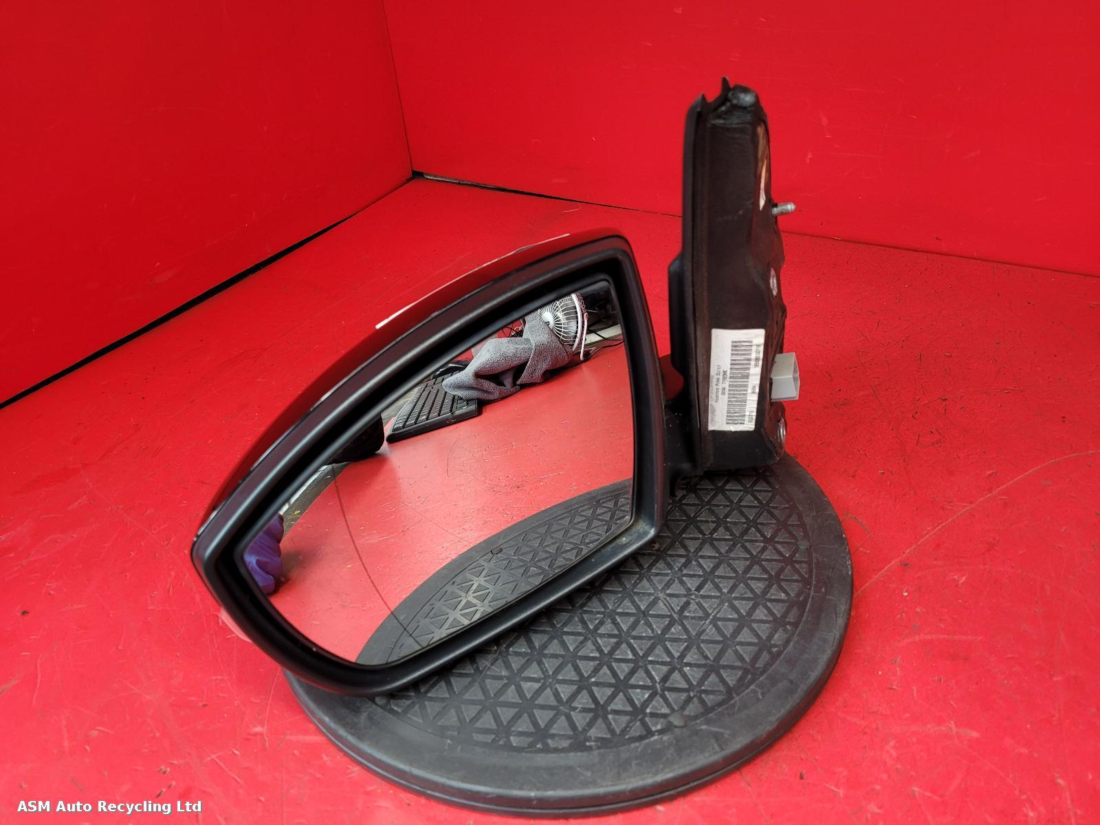 View Auto part L Door Mirror Ford Kuga 2018