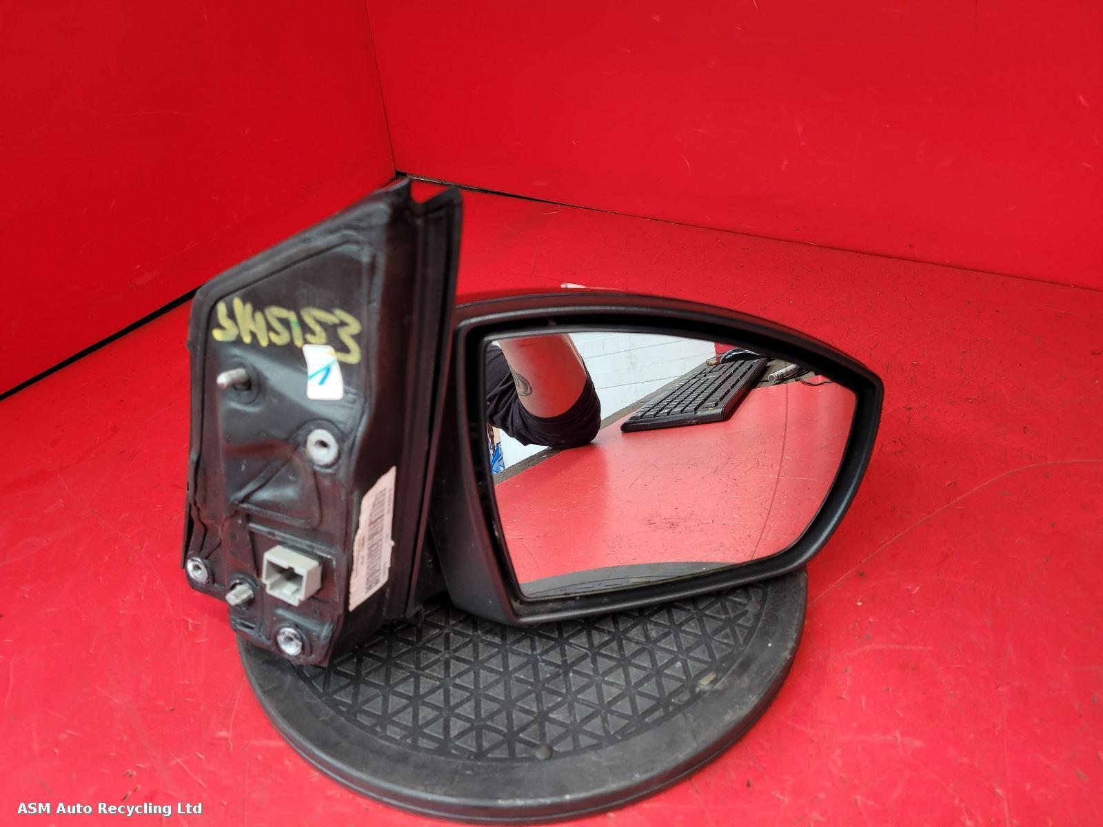 View Auto part R Door Mirror Ford Kuga 2018