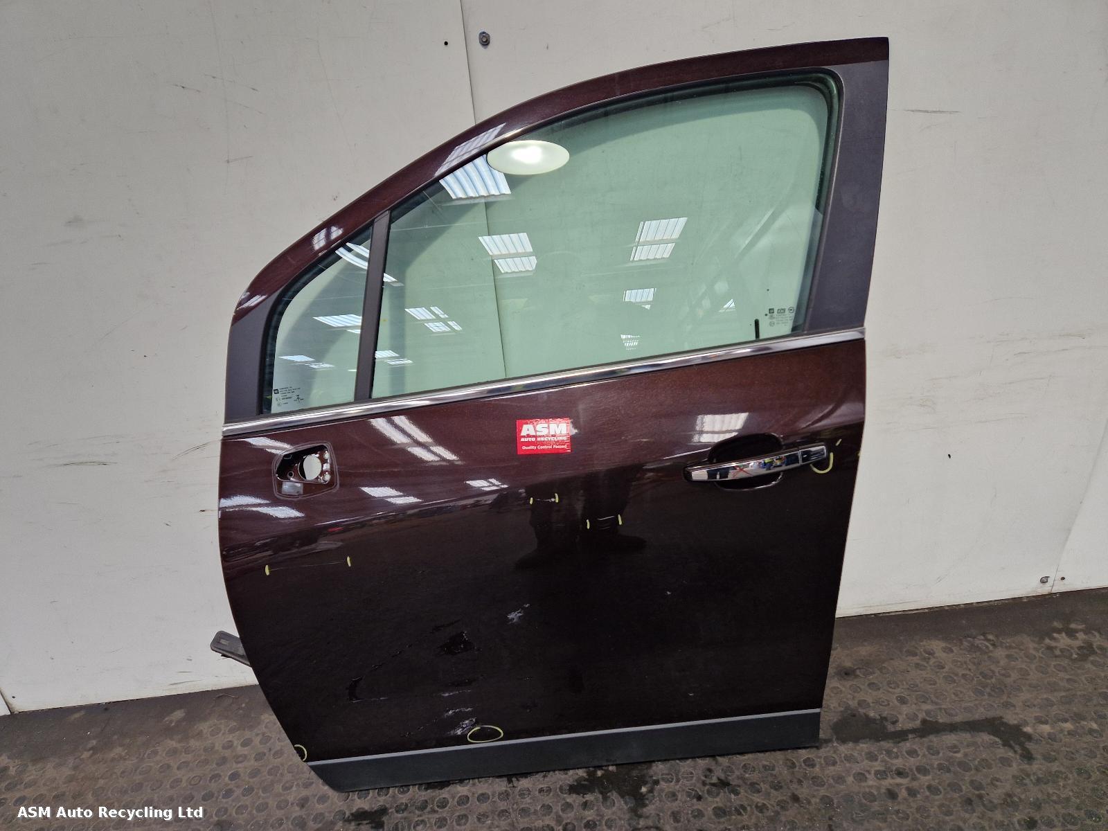 View Auto part L Front Door Vauxhall Mokka 2014
