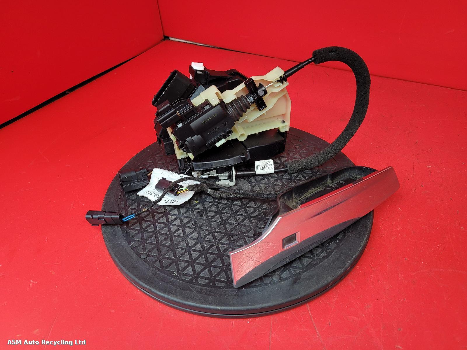 View Auto part Bootlid/Tailgate Lock Ford Ecosport 2014