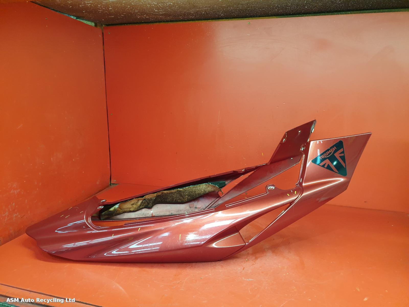 View Auto part Seat Cowl Triumph Sprint St 1050 2005