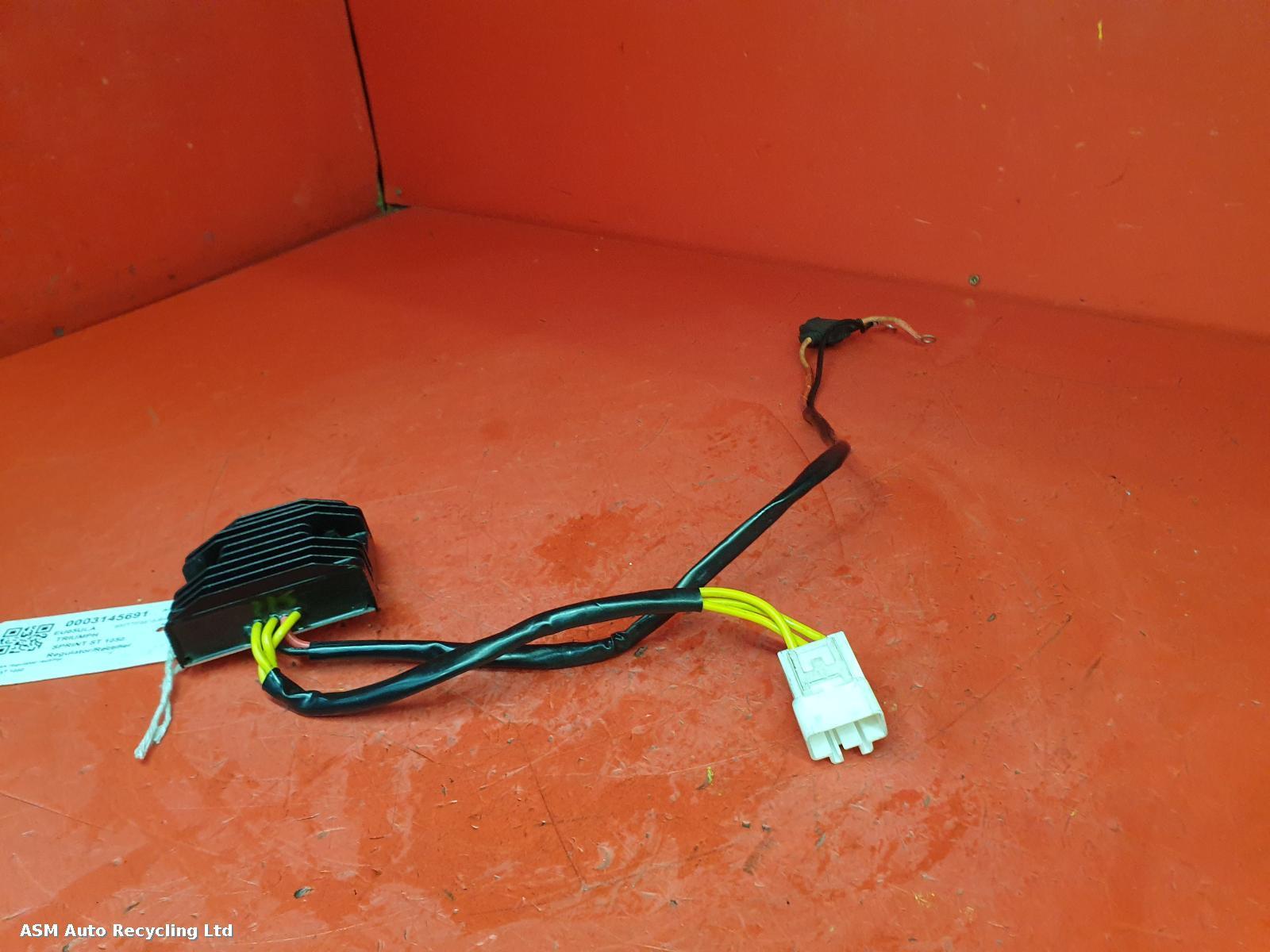 View Auto part Regulator/Rectifier Triumph Sprint St 1050 2005