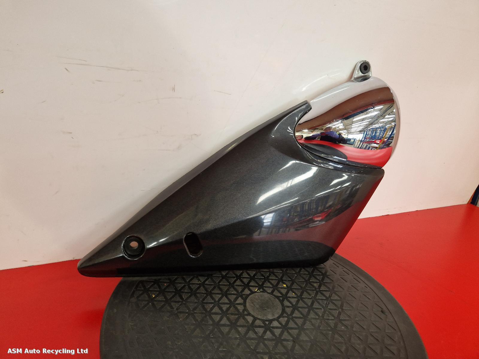 View Auto part Side Panel Right Suzuki Gsf 600 2002