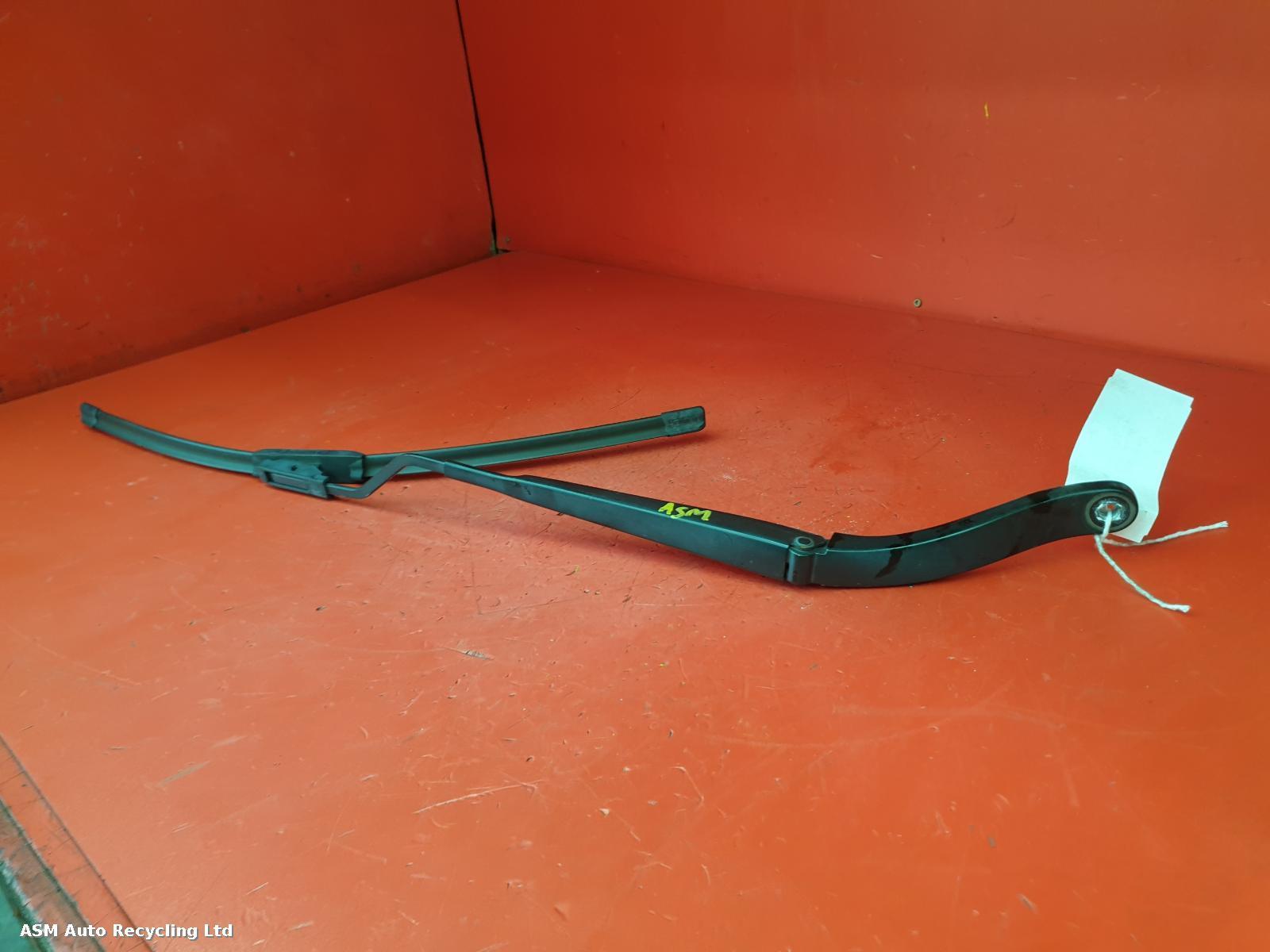 View Auto part Wiper Arm Renault Megane 2016