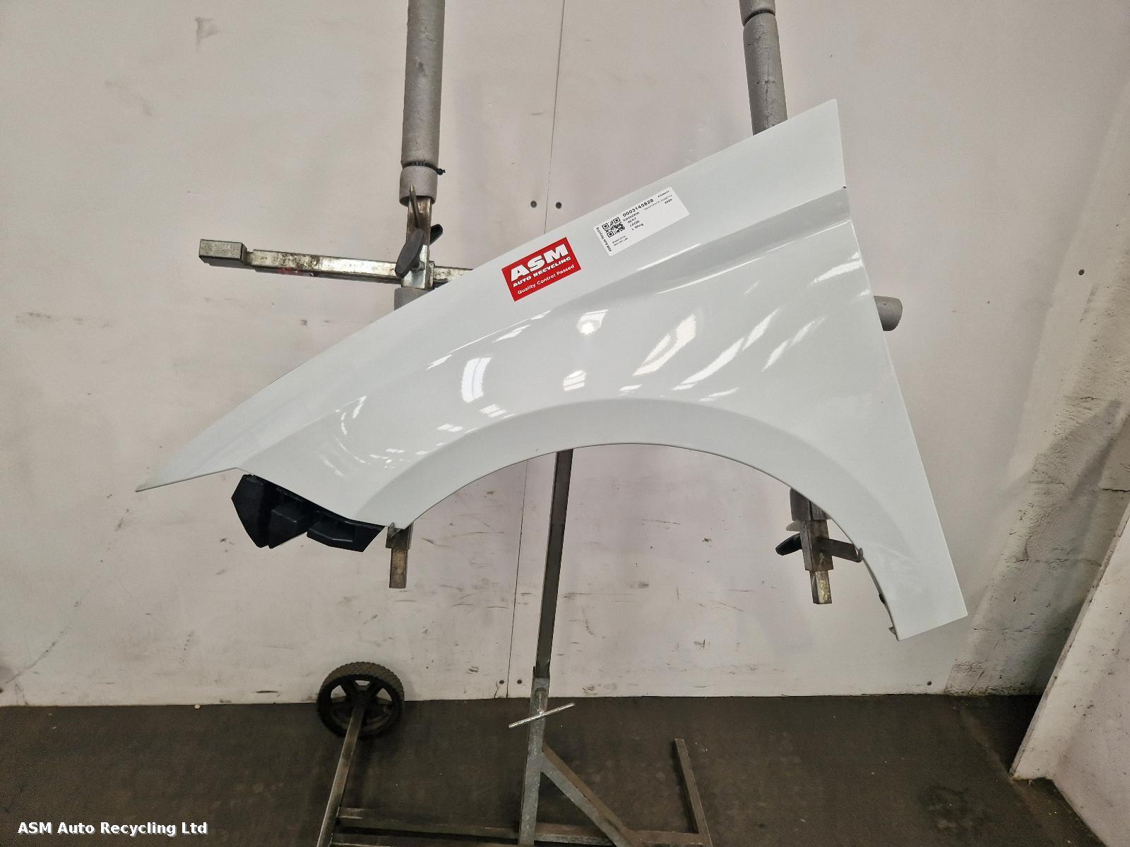 View Auto part L Wing Seat Leon 2020