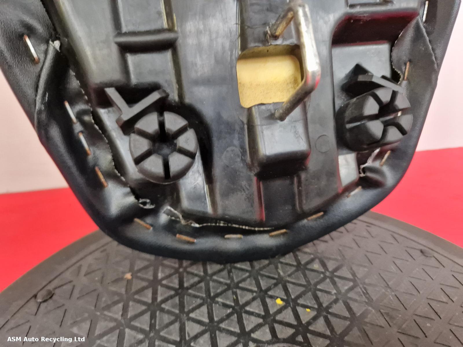 View Auto part 2nd Seat (Rear Seat) Honda Cbr 125 R-f 2018