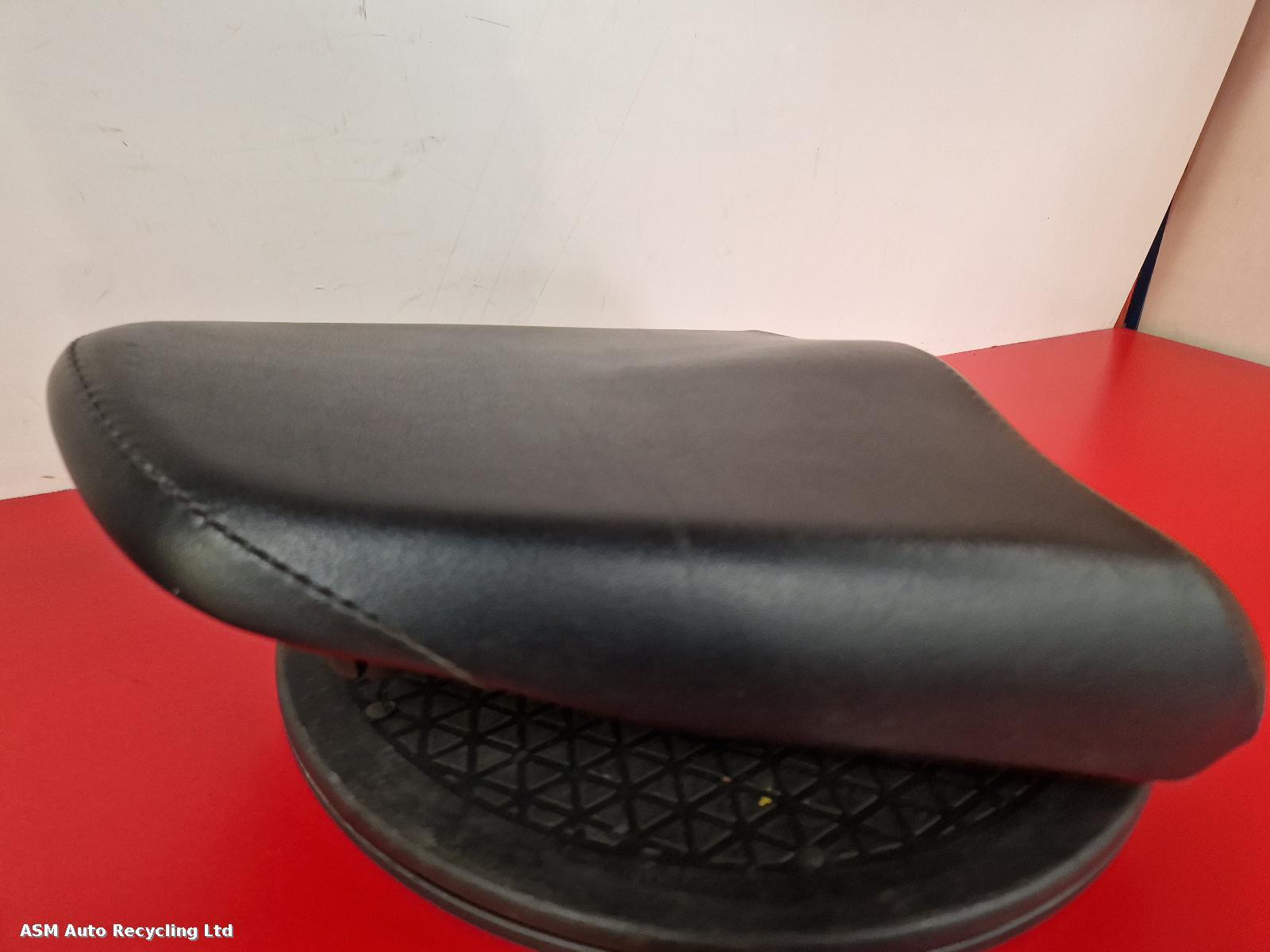 View Auto part 2nd Seat (Rear Seat) Honda Cbr 125 R-f 2018