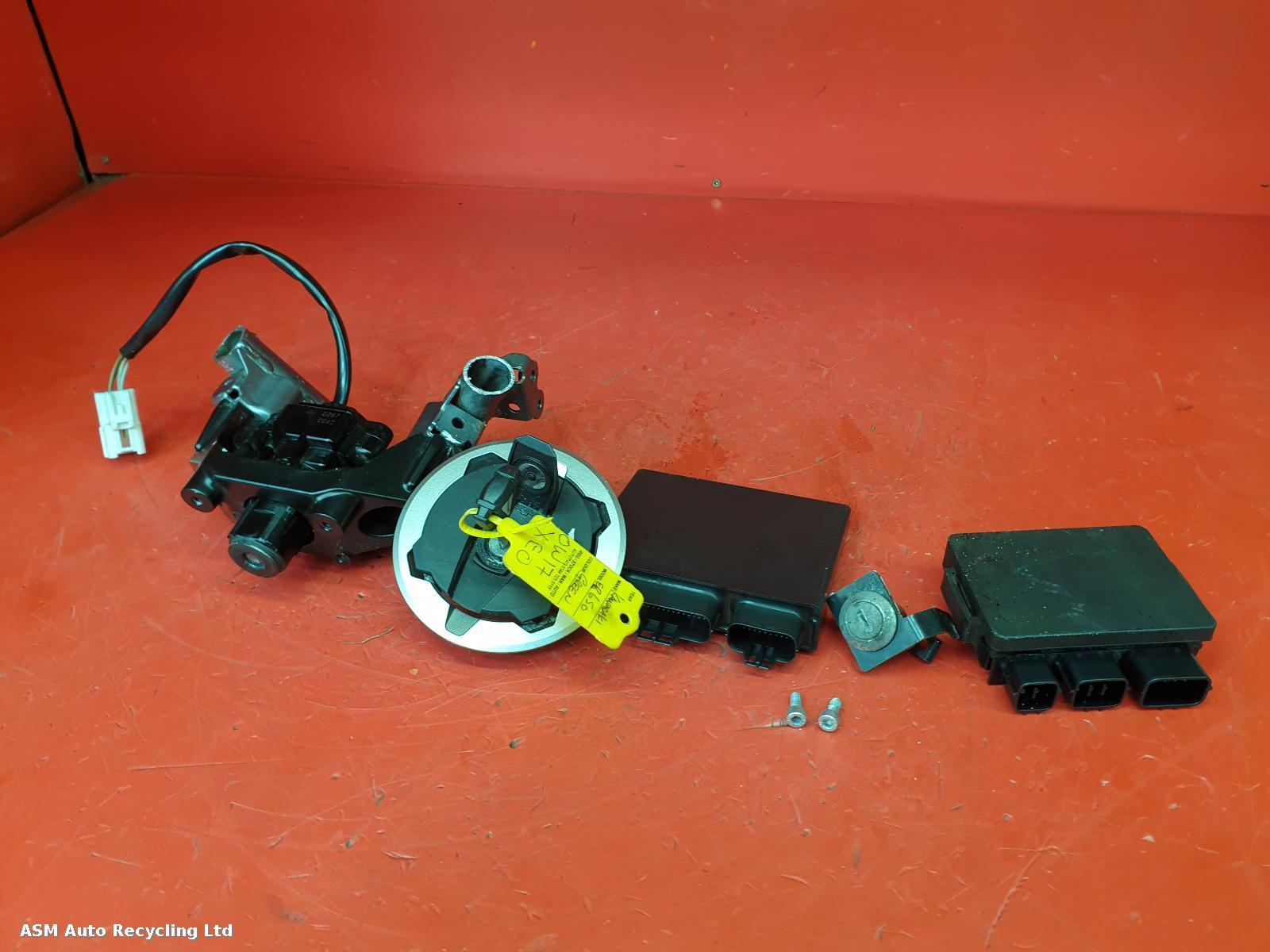 View Auto part Comp.Lock Set + Keys Kawasaki Er 6f 2017