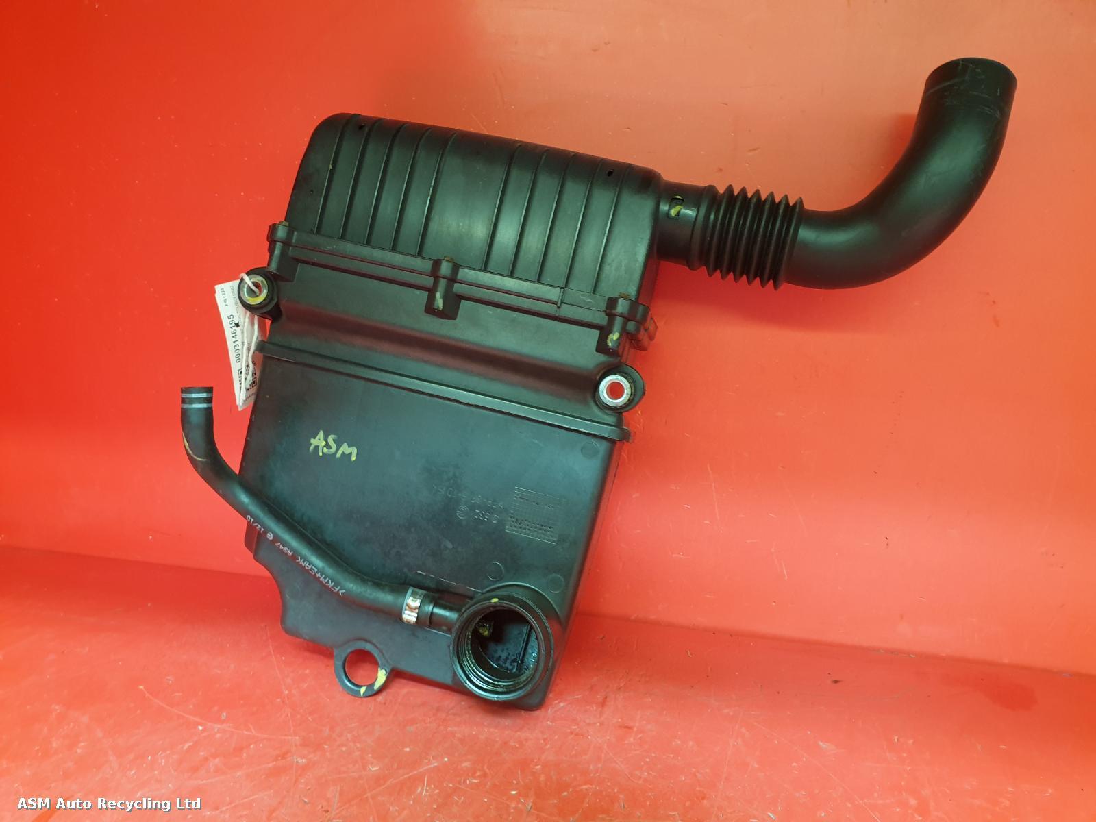 View Auto part Air Cleaner/Box Ford Ka 2011