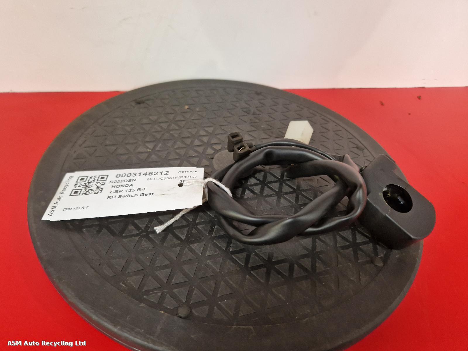 View Auto part RH Switch Gear Honda Cbr 125 R-f 2018