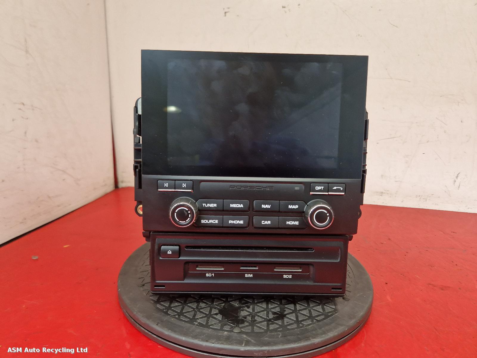 View Auto part Radio Display Porsche Macan 2018