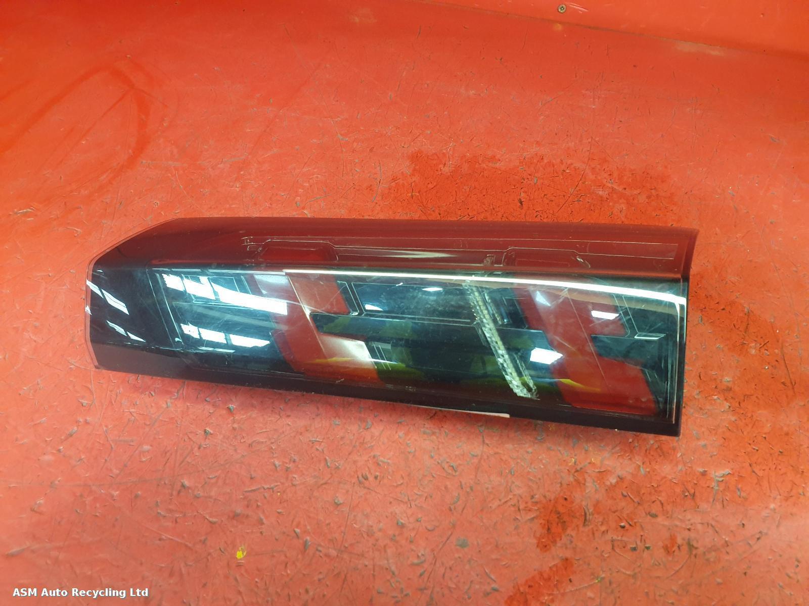 View Auto part R Taillight Peugeot 2008 2020