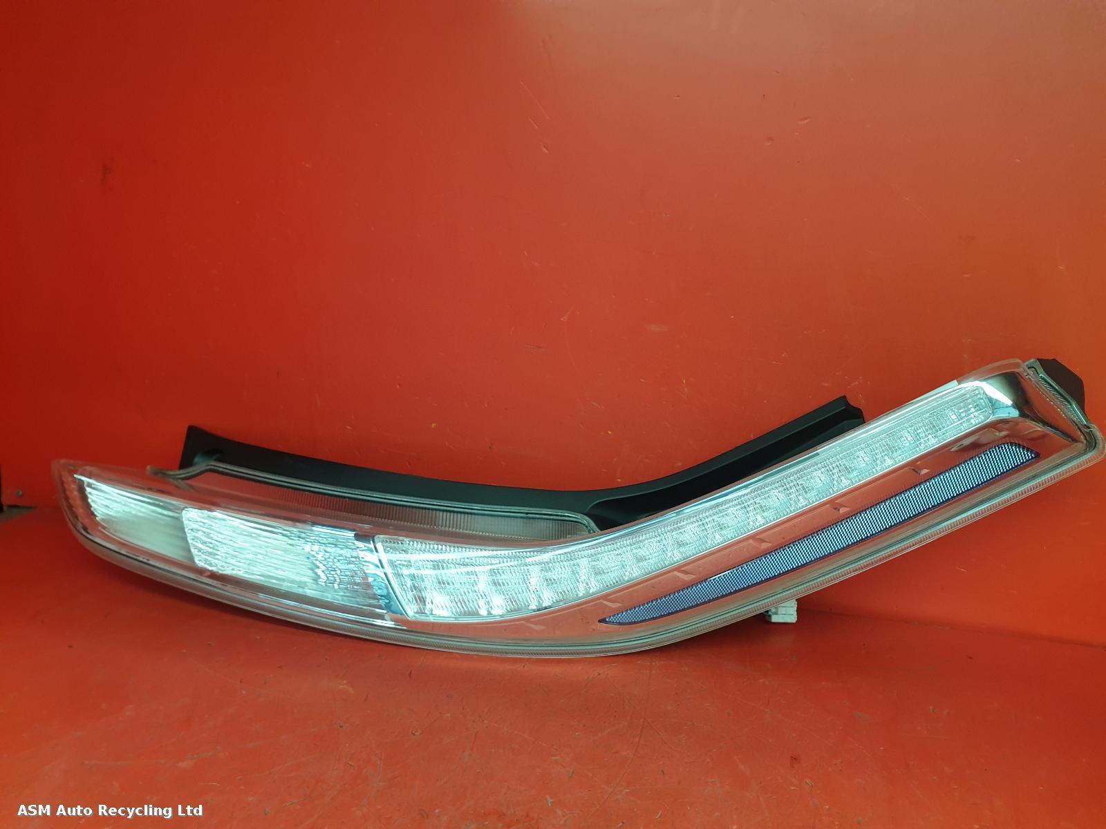 View Auto part R Taillight Nissan Leaf 2017