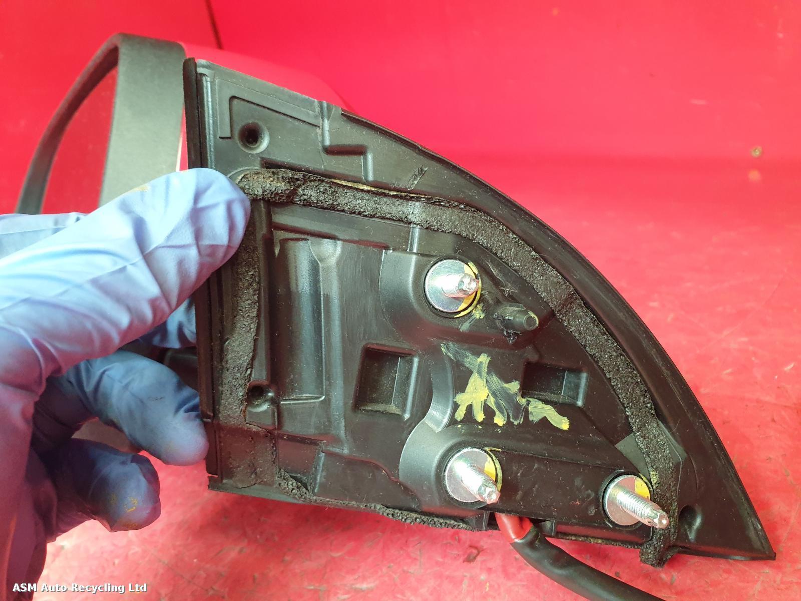View Auto part L Door Mirror Nissan Leaf 2017