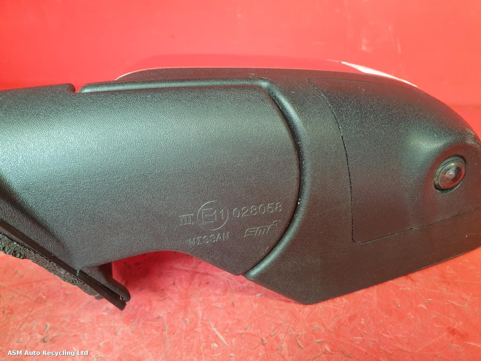 View Auto part L Door Mirror Nissan Leaf 2017